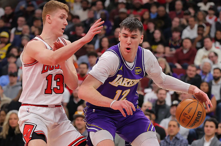 kaiyun 官网-攻防两端都已经尽力了,但湖人对锋线新星的要求也是略高了一些?